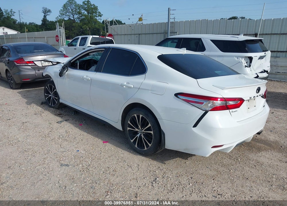 2020 TOYOTA CAMRY SE VIN: 4T1G11AK8LU309161
