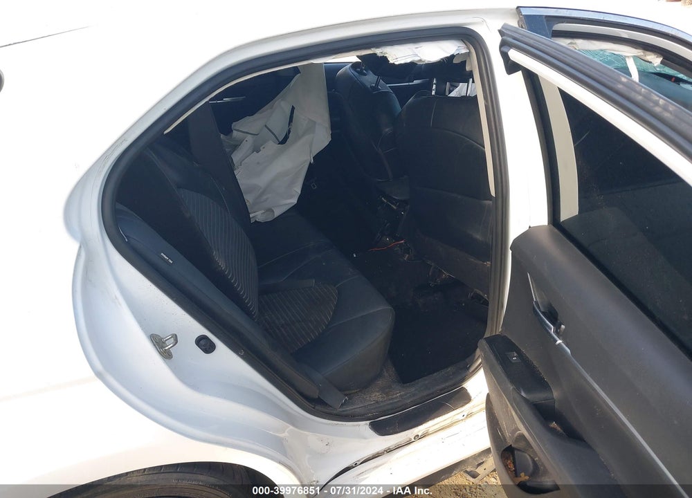 2020 TOYOTA CAMRY SE VIN: 4T1G11AK8LU309161