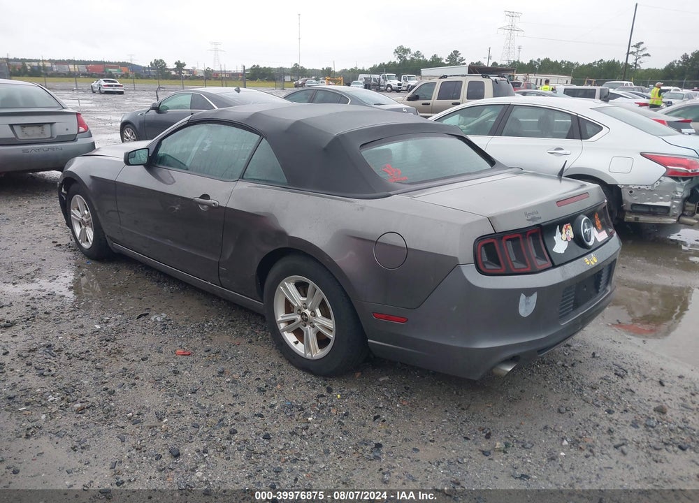 2014 FORD MUSTANG V6 VIN: 1ZVBP8EM2E5220083