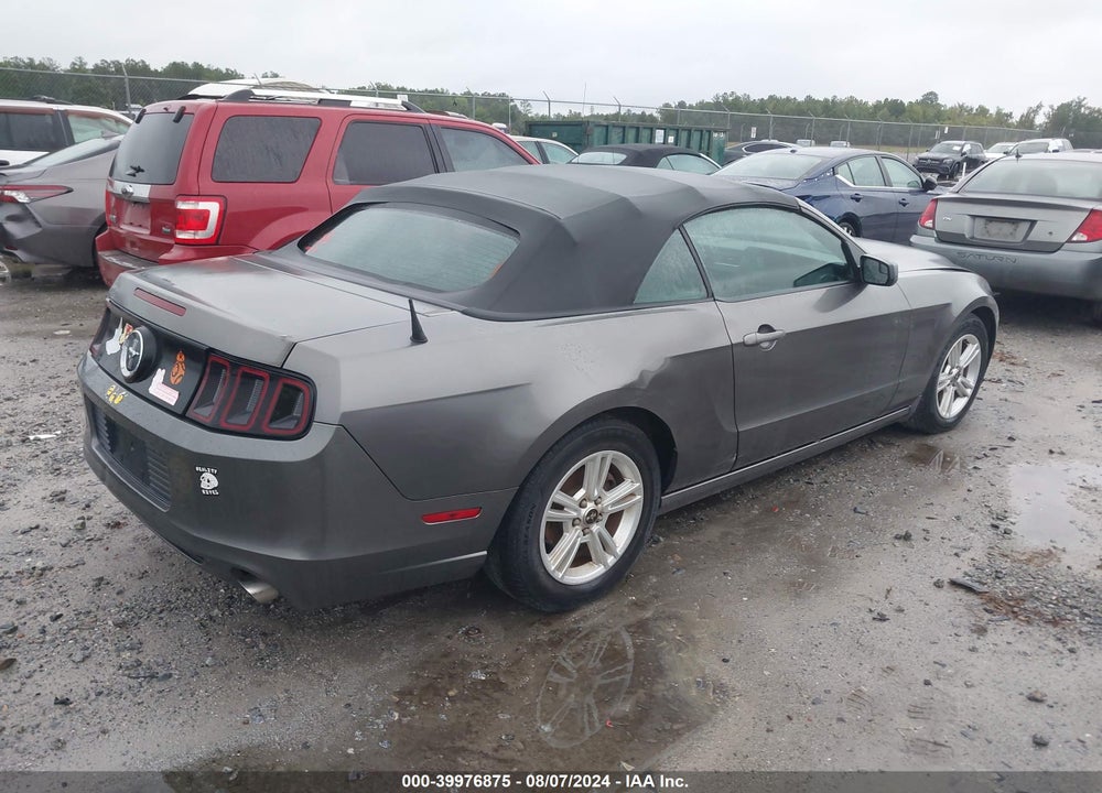 2014 FORD MUSTANG V6 VIN: 1ZVBP8EM2E5220083