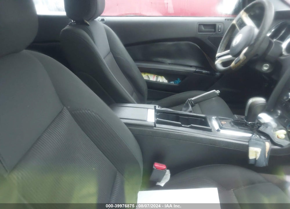2014 FORD MUSTANG V6 VIN: 1ZVBP8EM2E5220083