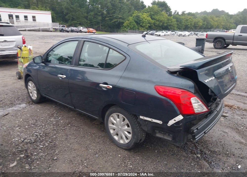 2015 NISSAN VERSA 1.6 SV VIN: 3N1CN7AP5FL916576