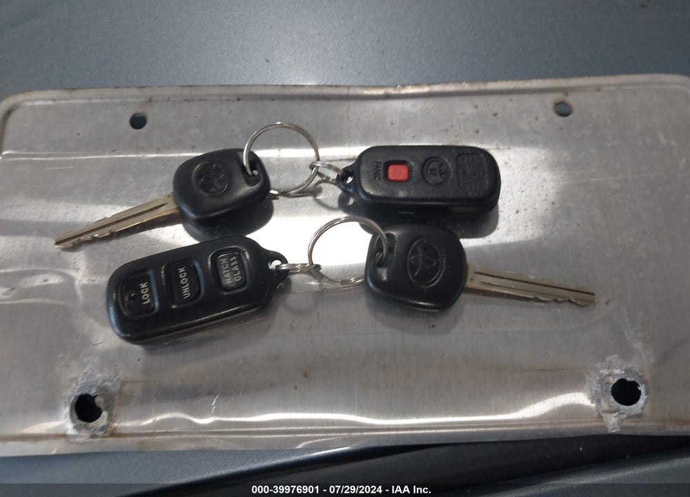 2005 TOYOTA MATRIX/XR VIN: 2T1KR32E65C486965