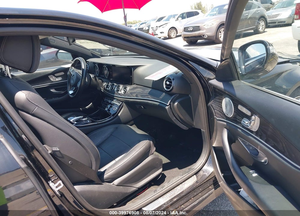 2017 MERCEDES-BENZ E 300 VIN: WDDZF4JB1HA244393