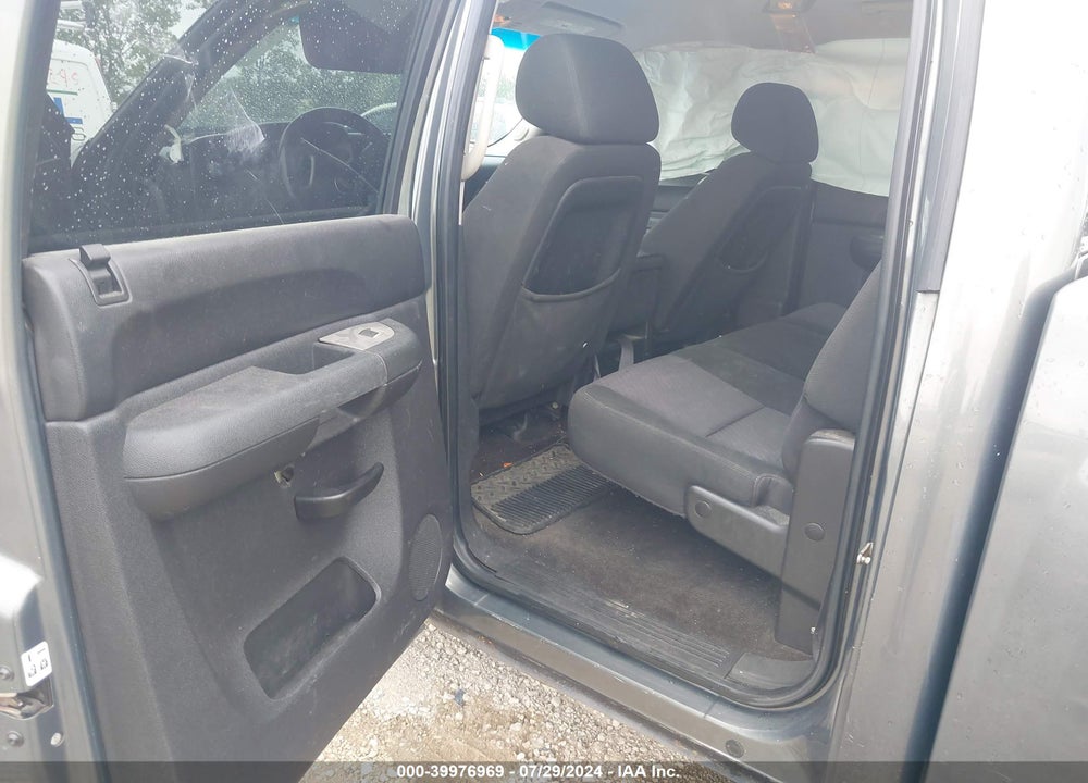 2011 CHEVROLET SILVERADO 1500 LT VIN: 1GCPKSE35BF146594