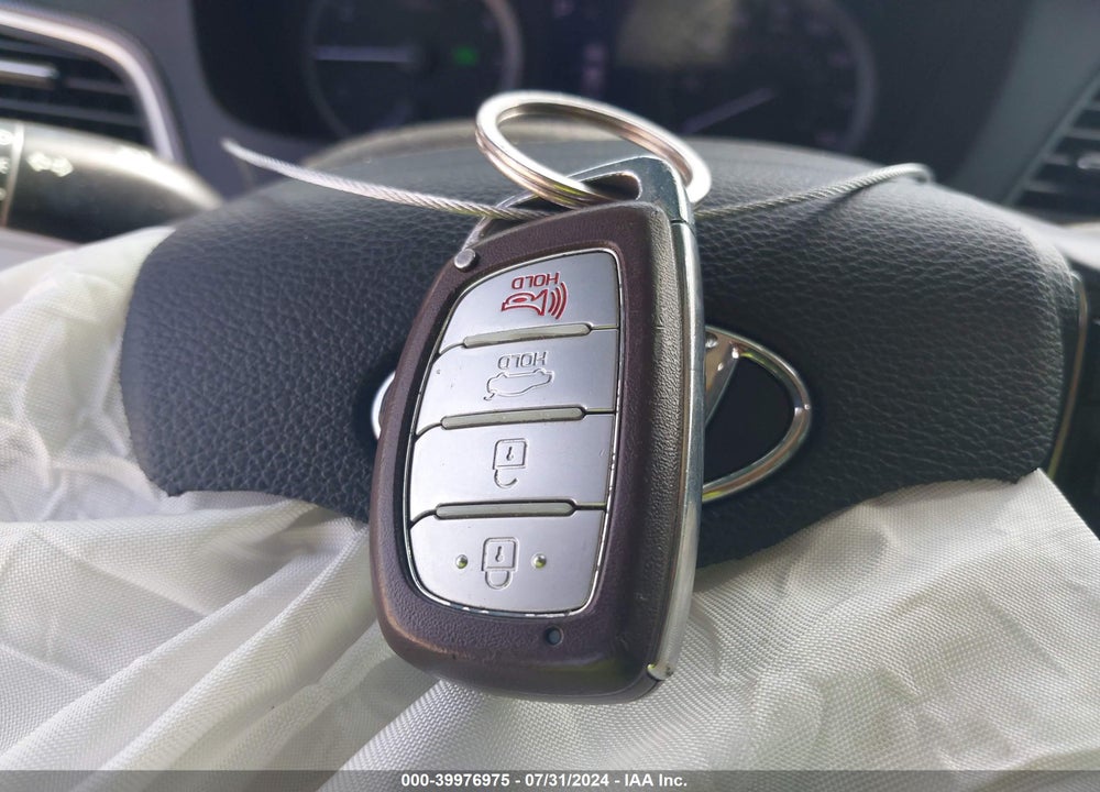 2017 HYUNDAI SONATA SPORT VIN: 5NPE34AF2HH517810
