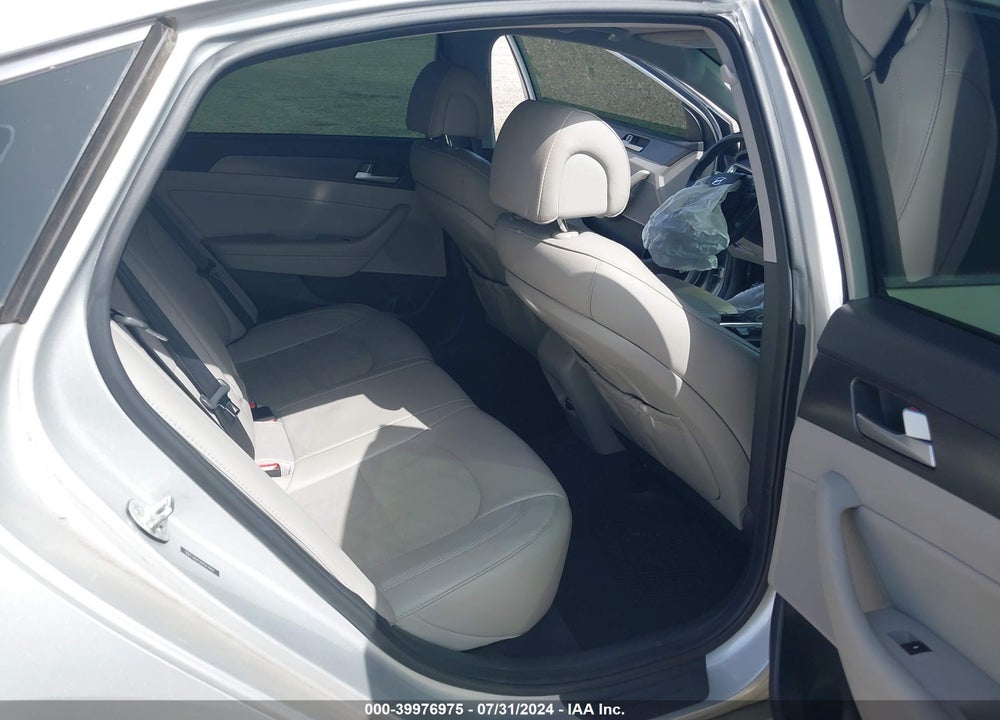 2017 HYUNDAI SONATA SPORT VIN: 5NPE34AF2HH517810