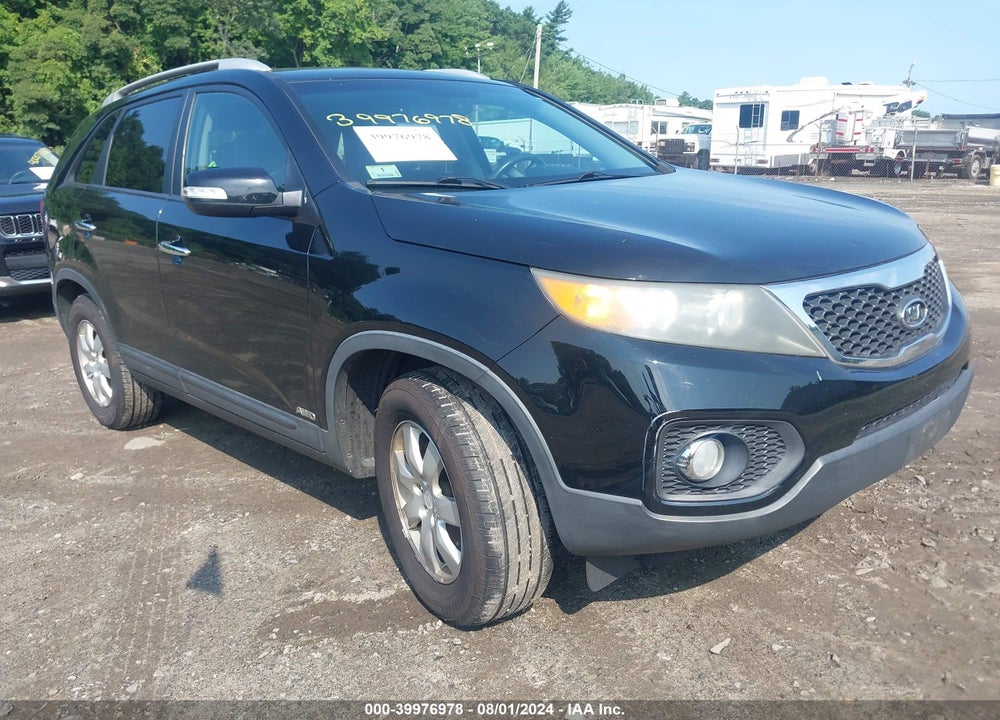 2011 KIA SORENTO LX VIN: 5XYKTDA18BG099999