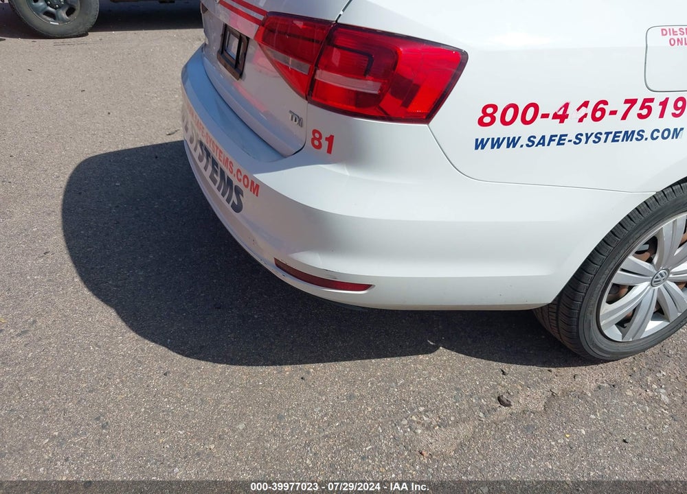 2015 VOLKSWAGEN JETTA 2.0L TDI S VIN: 3VWLA7AJ5FM346669