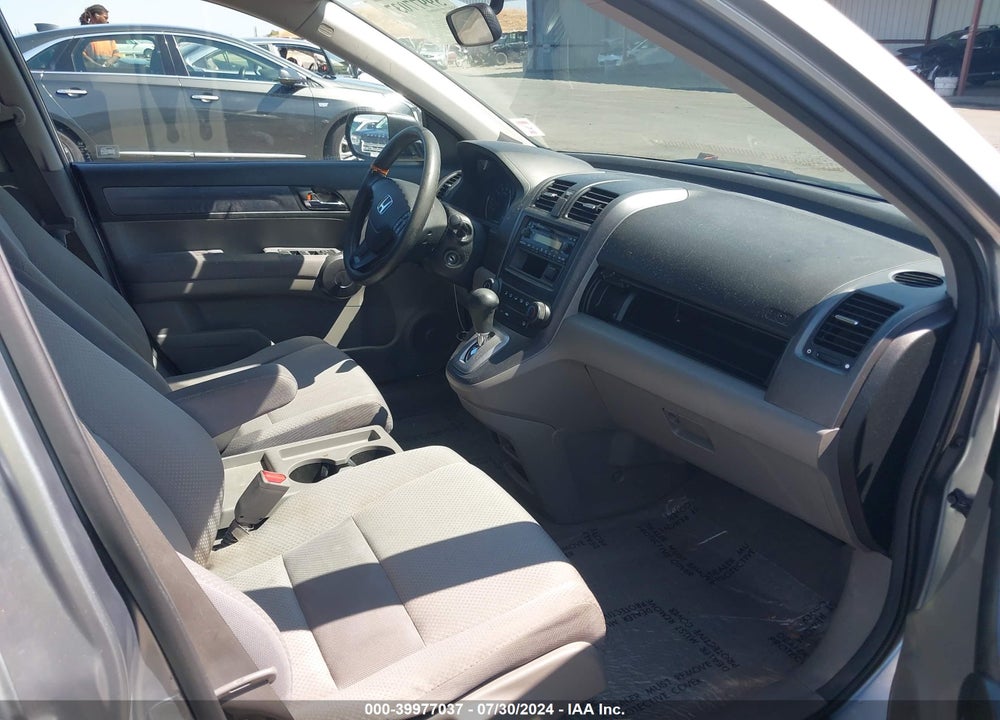 2008 HONDA CR-V LX VIN: JHLRE48348C022952