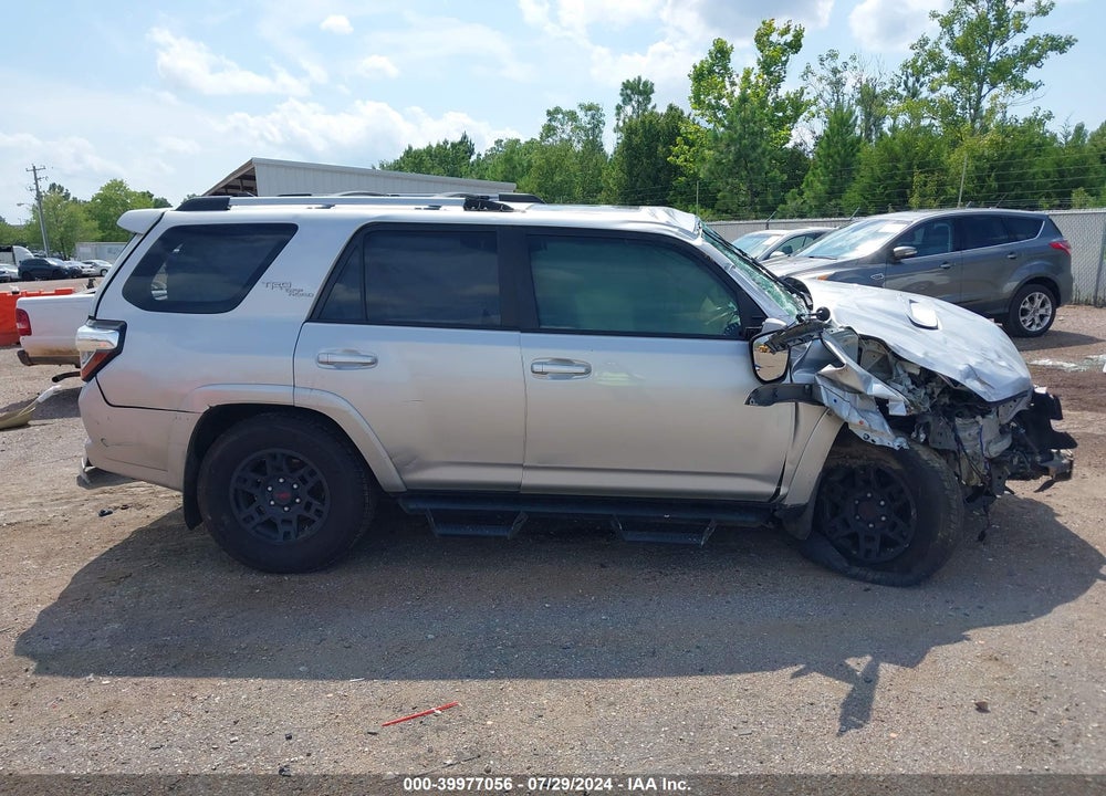 2018 TOYOTA 4RUNNER TRD OFF ROAD PREMIUM VIN: JTEBU5JR1J5529058