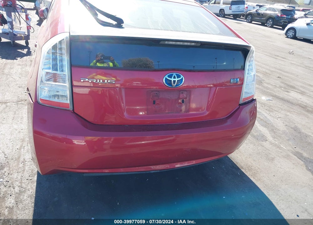 2011 TOYOTA PRIUS TWO VIN: JTDKN3DU6B1421887