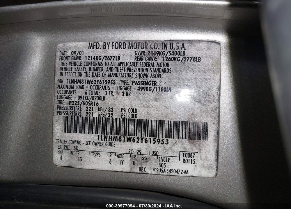 2002 LINCOLN TOWN CAR EXECUTIVE VIN: 1LNHM81W62Y615953