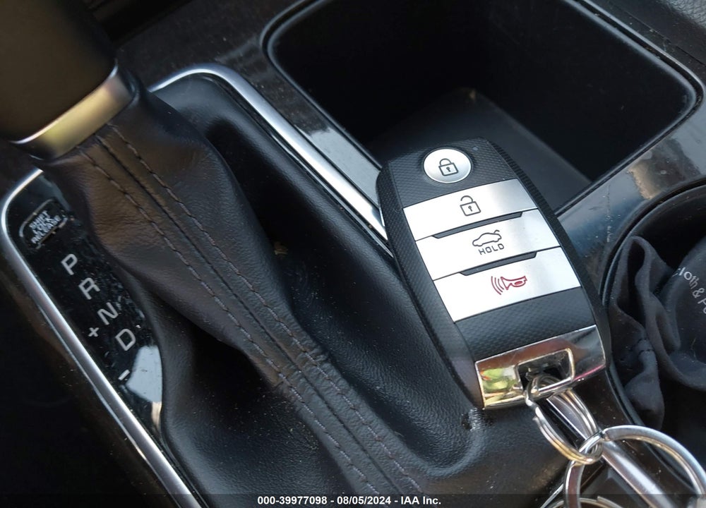 2016 KIA OPTIMA EX VIN: 5XXGU4L36GG090375