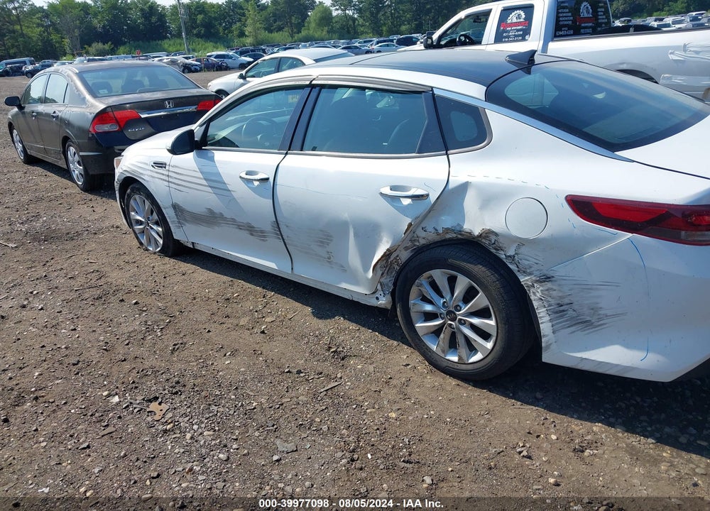 2016 KIA OPTIMA EX VIN: 5XXGU4L36GG090375