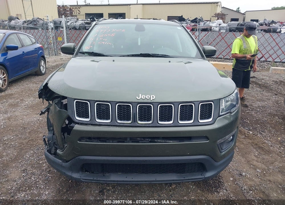 2018 JEEP COMPASS LATITUDE 4X4 VIN: 3C4NJDBB8JT252558