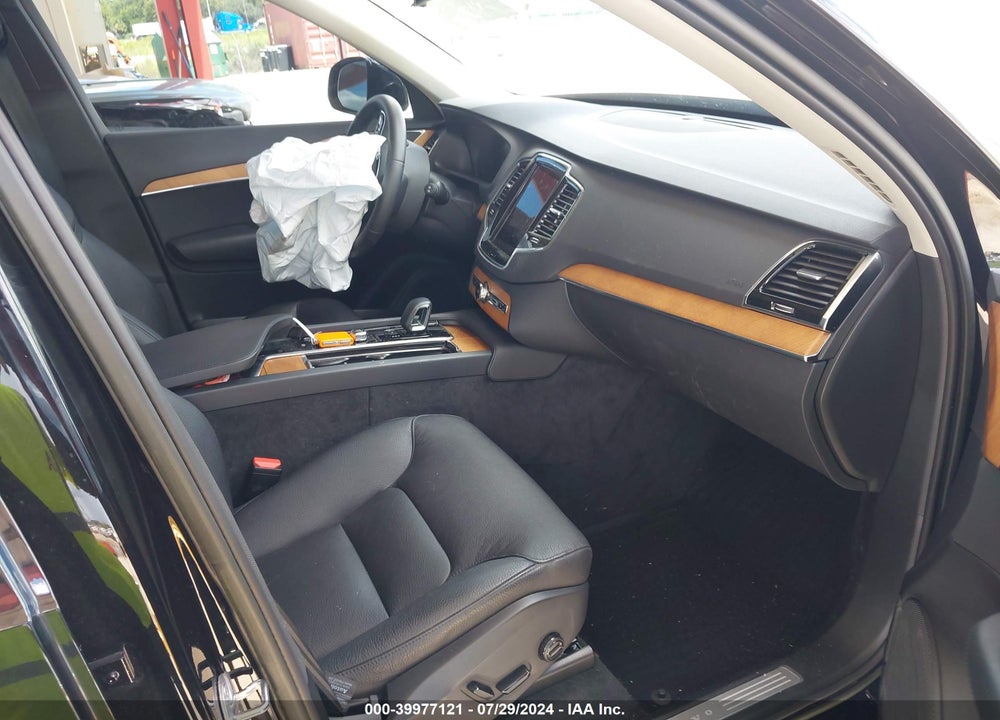 2023 VOLVO XC90 B5 PLUS VIN: YV4L12PN4P1947132