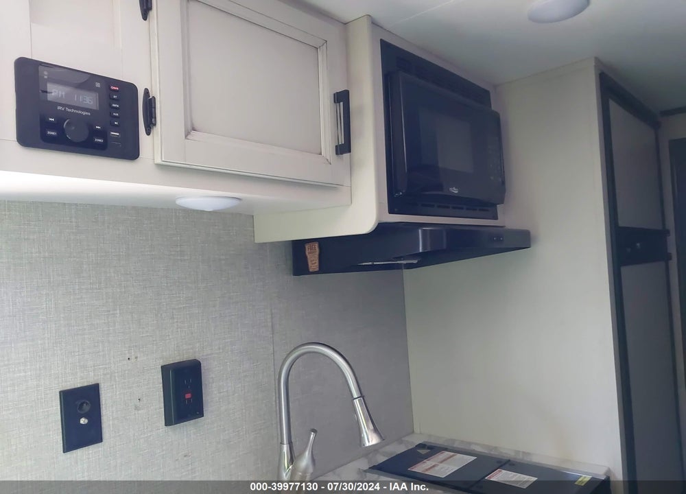 2022 JAYCO JAY FLIGHT VIN: 1UJBJ0AJ2N77B0329