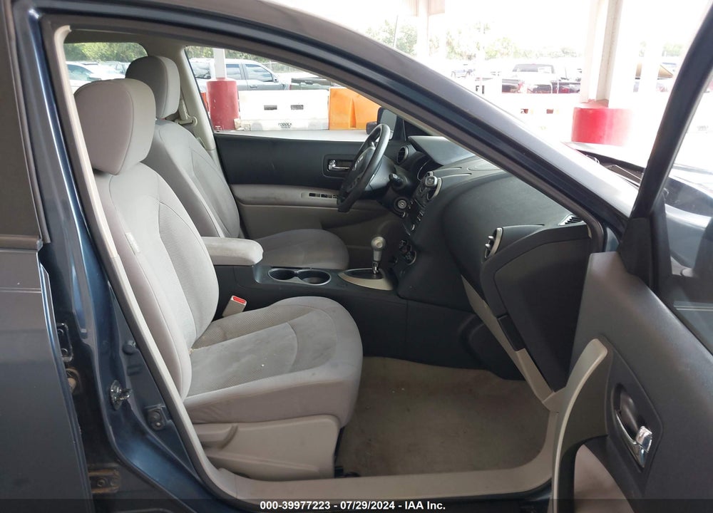 2014 NISSAN ROGUE SELECT S VIN: JN8AS5MT6EW609084