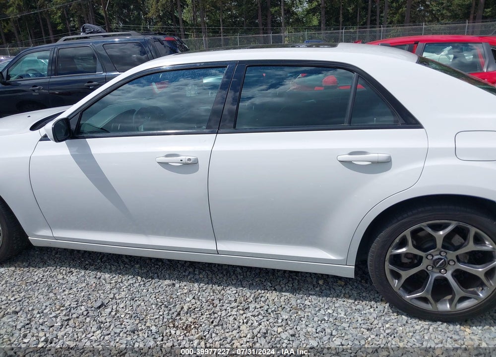 2015 CHRYSLER 300 S VIN: 2C3CCABG8FH845465