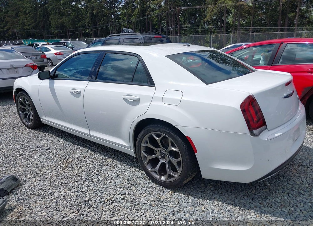 2015 CHRYSLER 300 S VIN: 2C3CCABG8FH845465