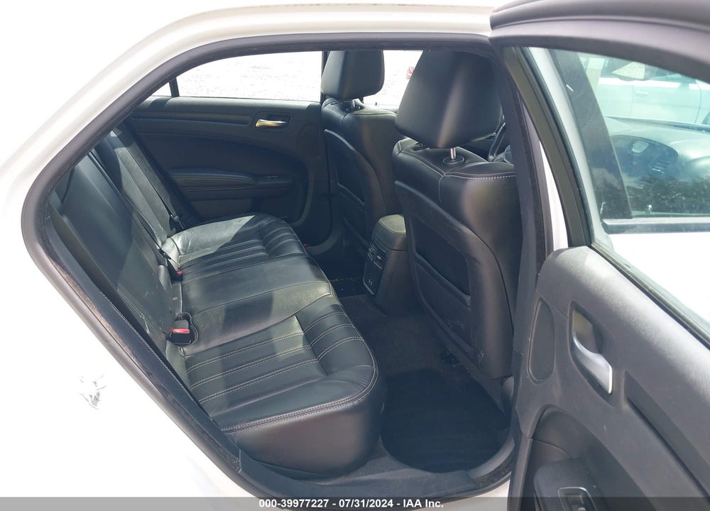 2015 CHRYSLER 300 S VIN: 2C3CCABG8FH845465