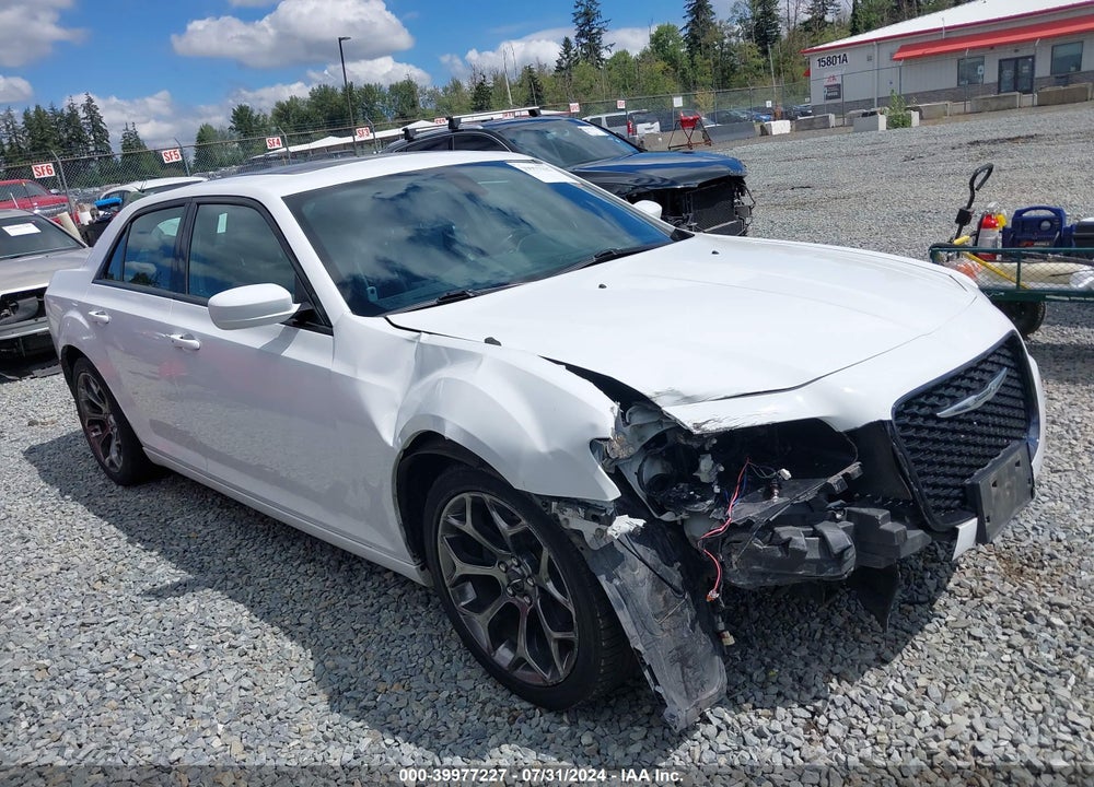 2015 CHRYSLER 300 S VIN: 2C3CCABG8FH845465