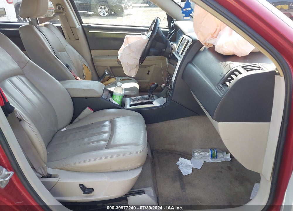 2007 CHRYSLER 300C VIN: 2C3KA63H47H683812