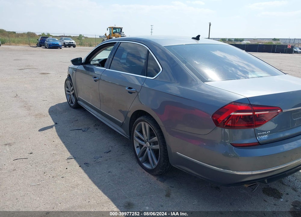 2017 VOLKSWAGEN PASSAT 1.8T R-LINE VIN: 1VWDT7A38HC041557