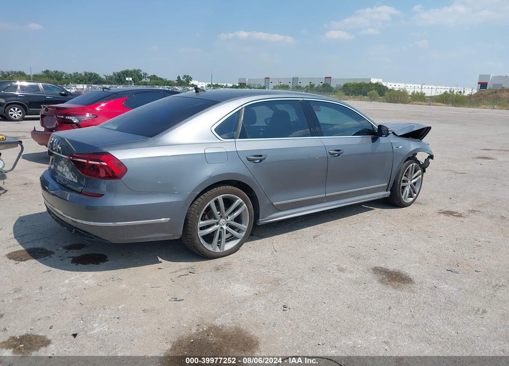 2017 VOLKSWAGEN PASSAT 1.8T R-LINE VIN: 1VWDT7A38HC041557