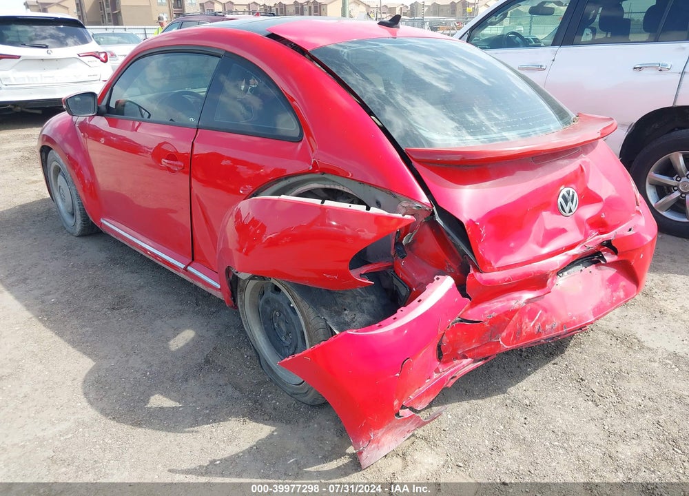 2013 VOLKSWAGEN BEETLE VIN: 3VWJX7AT6DM637444