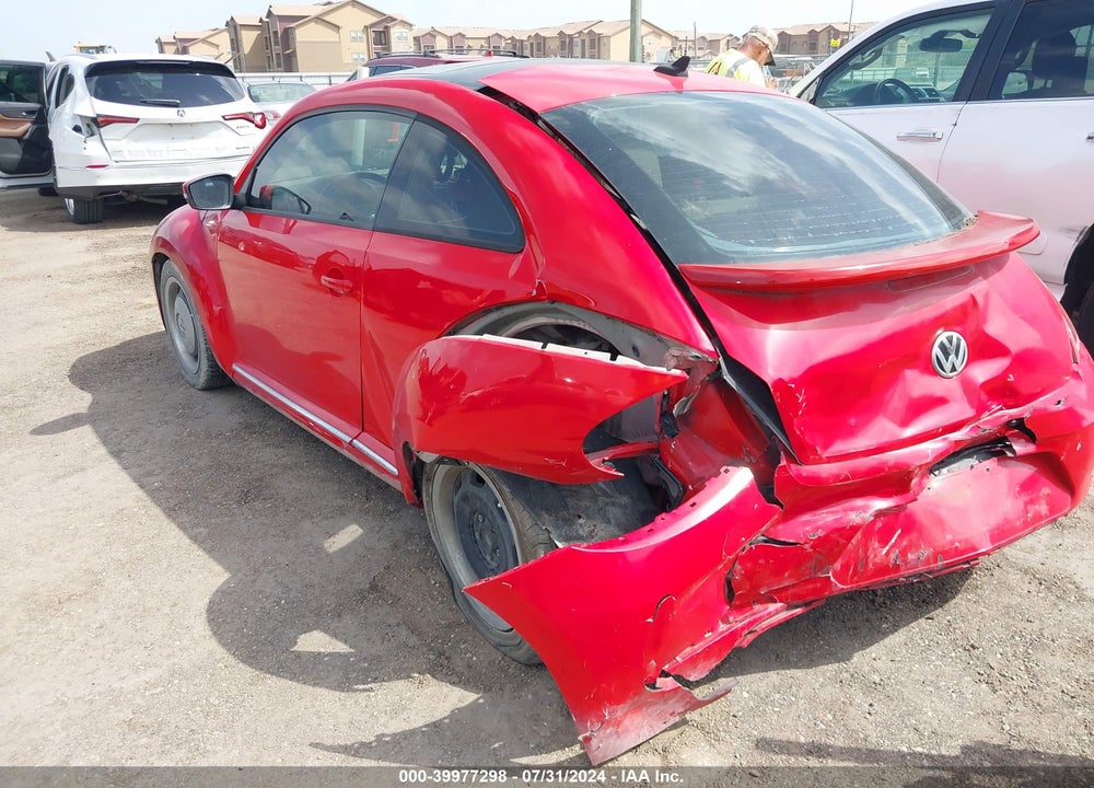 2013 VOLKSWAGEN BEETLE VIN: 3VWJX7AT6DM637444
