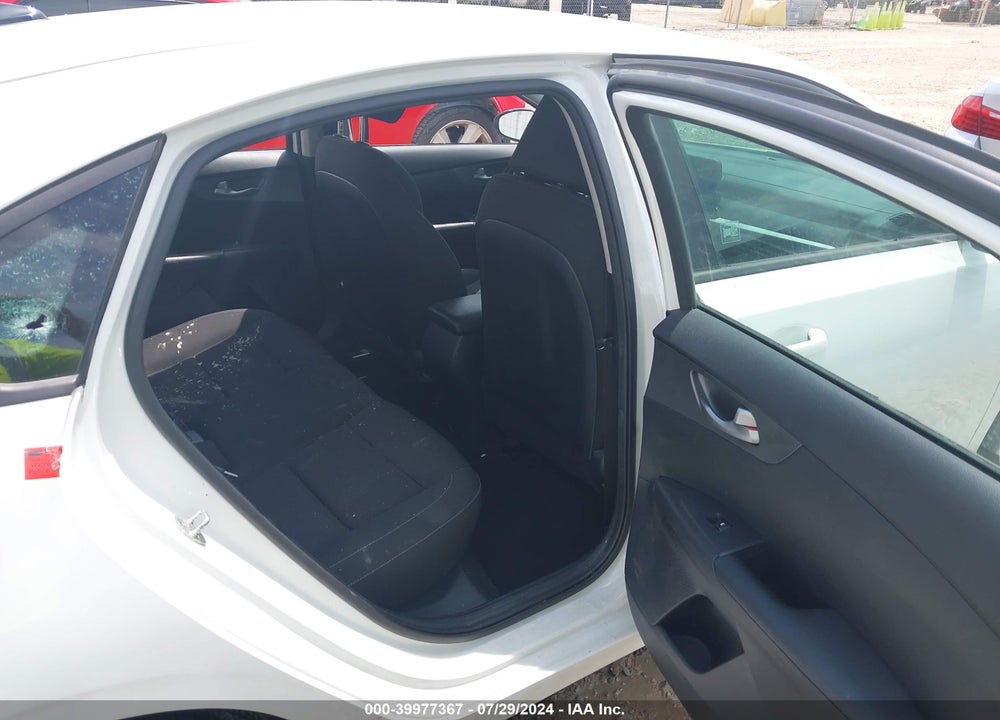 2019 KIA FORTE LXS VIN: 3KPF24AD5KE117287