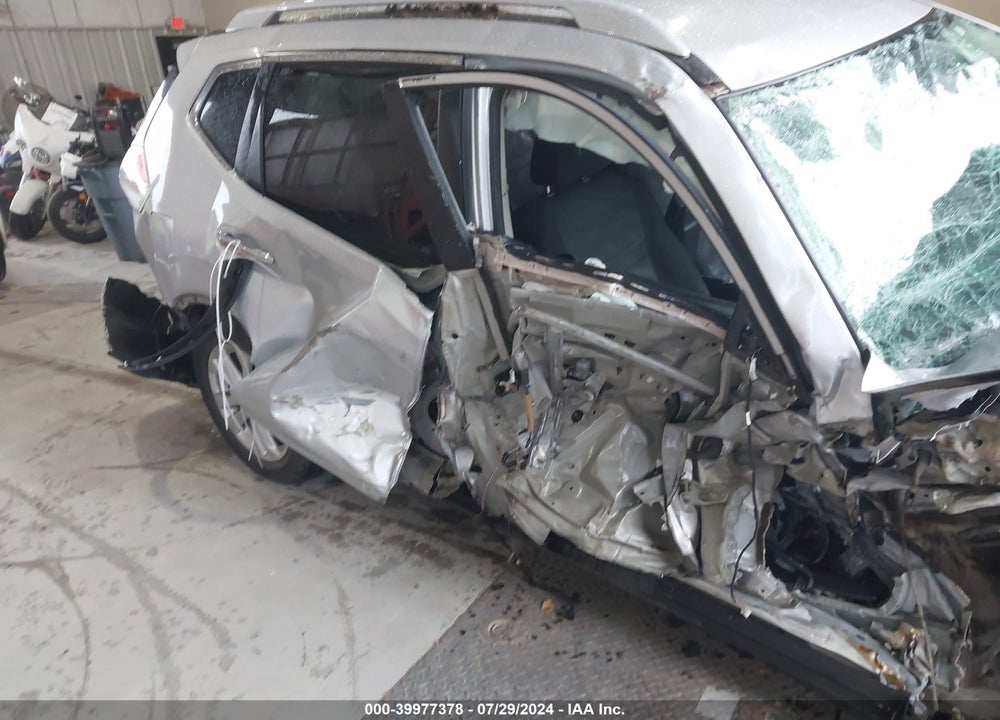 2014 NISSAN ROGUE SV VIN: 5N1AT2MVXEC756207
