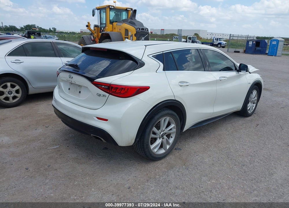 2017 INFINITI QX30 LUXURY VIN: SJKCH5CP4HA031010