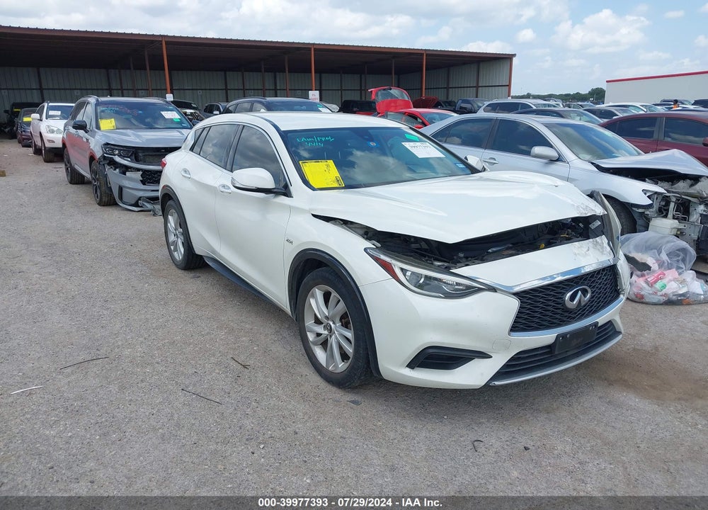 2017 INFINITI QX30 LUXURY VIN: SJKCH5CP4HA031010