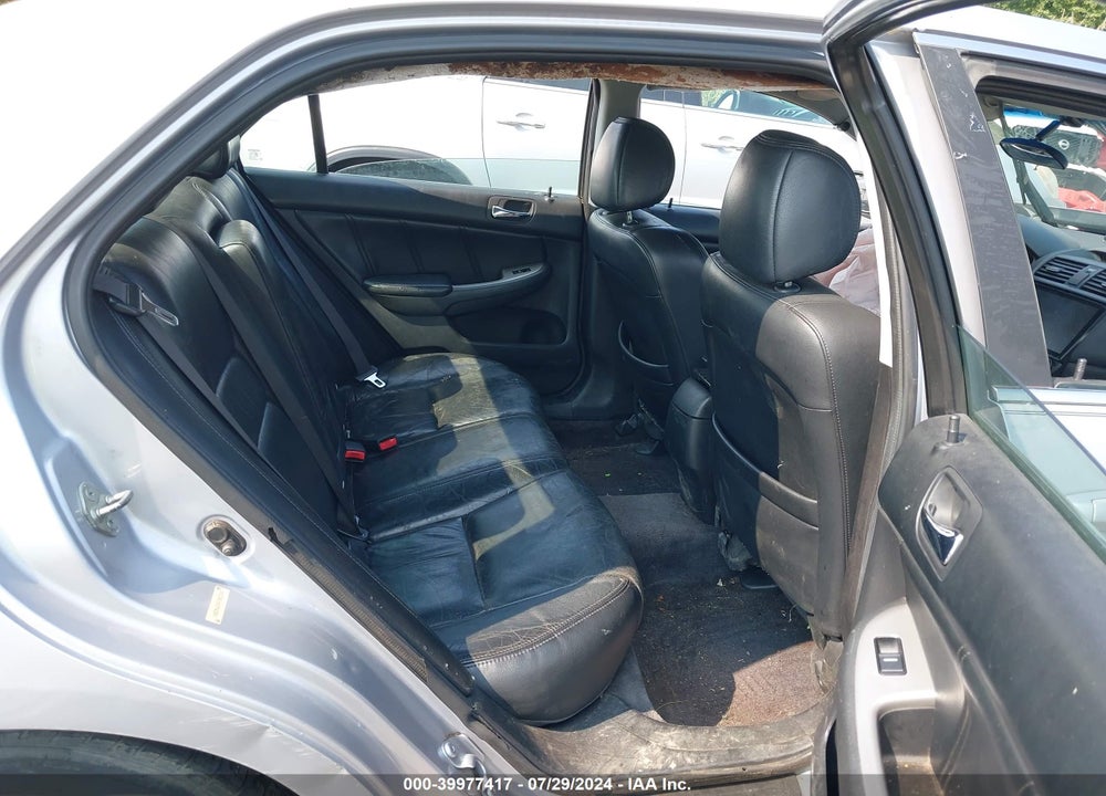 2004 HONDA ACCORD 3.0 EX VIN: 1HGCM668X4A083620