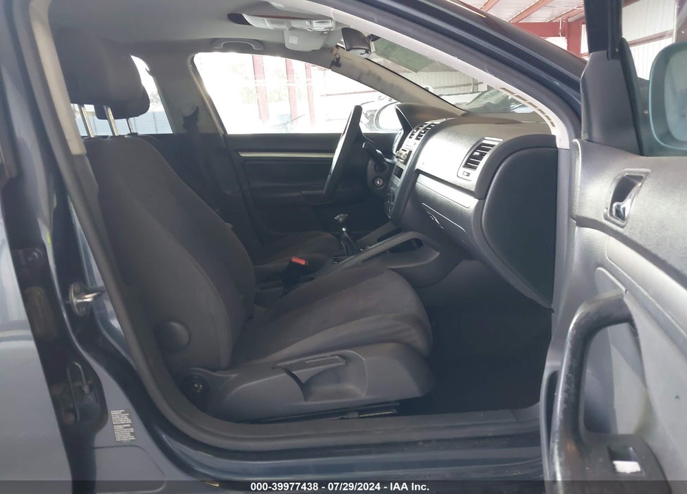 2005 VOLKSWAGEN JETTA VALUE EDITION VIN: 3VWPG71K05M631335