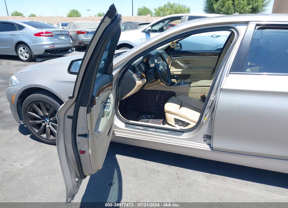 2011 BMW 528I VIN: WBAFR1C59BC750198