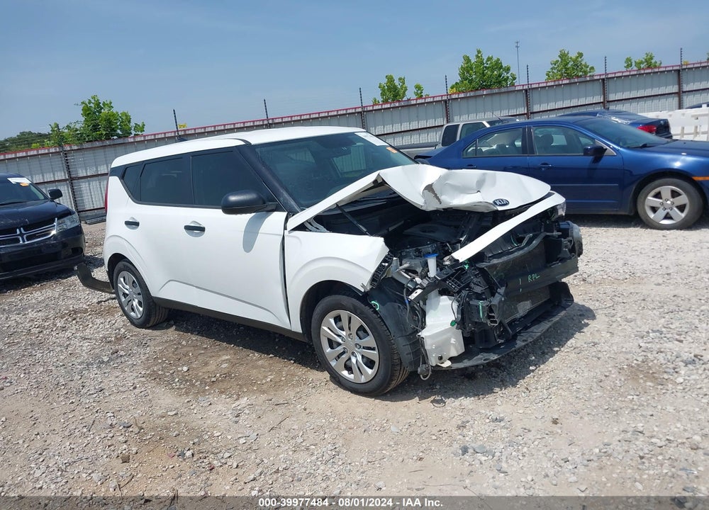 2020 KIA SOUL LX VIN: KNDJ22AU8L7033075