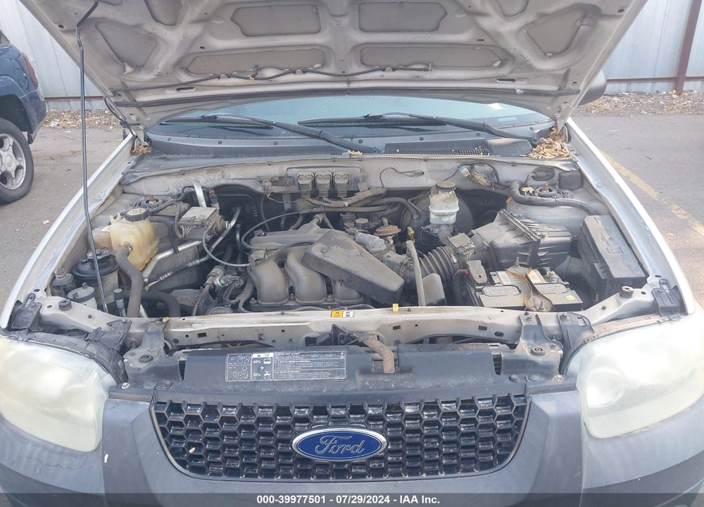 2005 FORD ESCAPE XLT VIN: 1FMYU93175KD11299