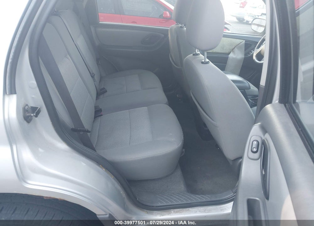 2005 FORD ESCAPE XLT VIN: 1FMYU93175KD11299