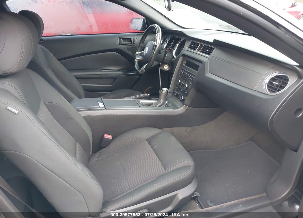 2014 FORD MUSTANG V6 VIN: 1ZVBP8AM8E5256124