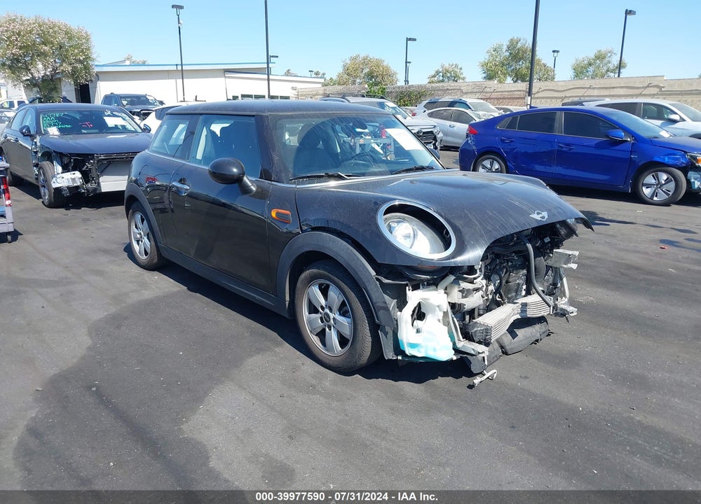 2018 MINI HARDTOP COOPER/OXFORD EDITION VIN: WMWXP5C55J2G61558