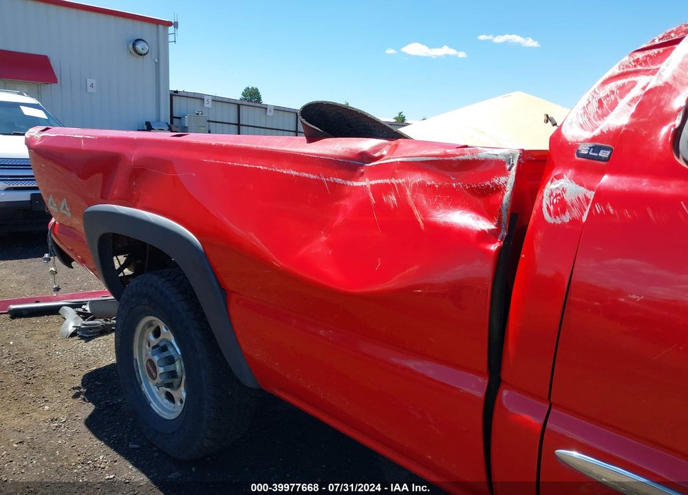 2005 GMC SIERRA 2500HD SLE VIN: 1GTHK29G65E208368