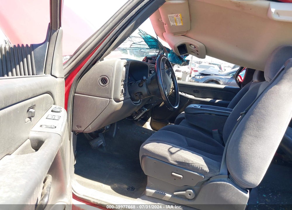 2005 GMC SIERRA 2500HD SLE VIN: 1GTHK29G65E208368