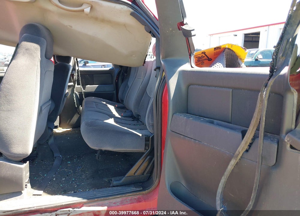 2005 GMC SIERRA 2500HD SLE VIN: 1GTHK29G65E208368