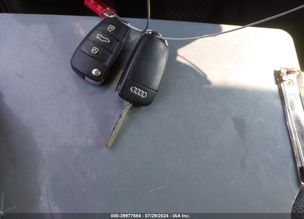 2007 AUDI A4 2.0T VIN: WAUEF78E37A112564