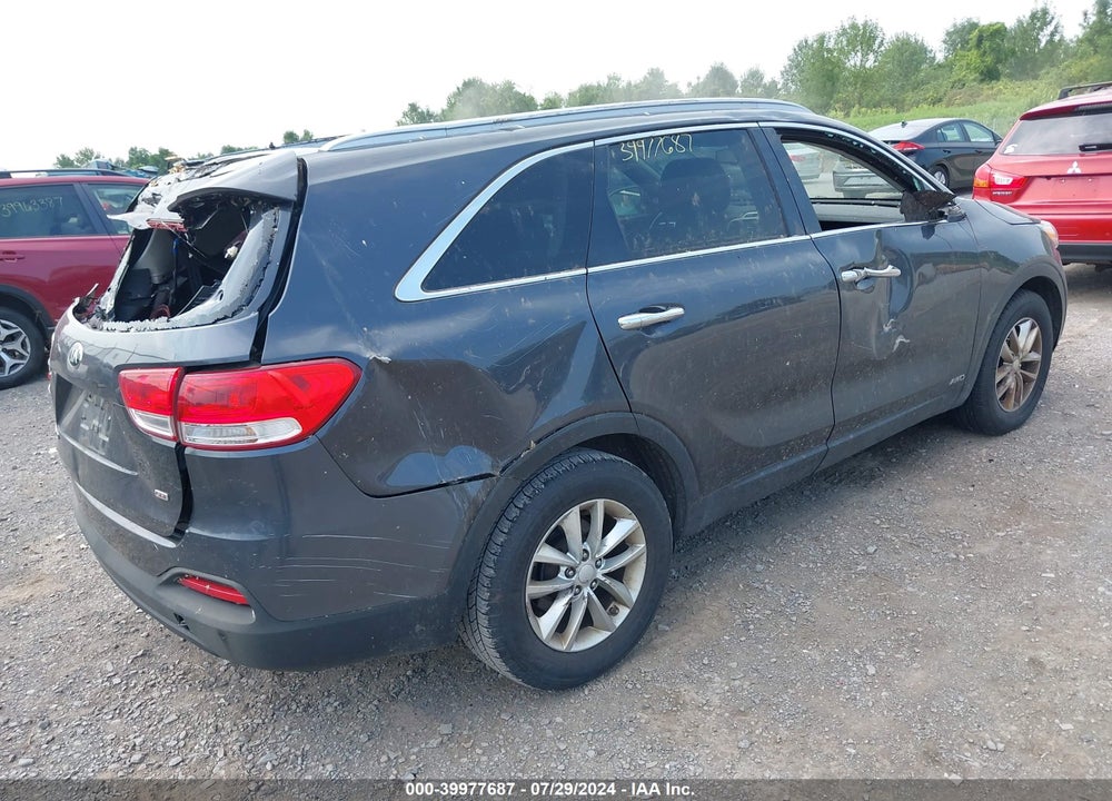 2016 KIA SORENTO 2.4L LX VIN: 5XYPGDA3XGG108124