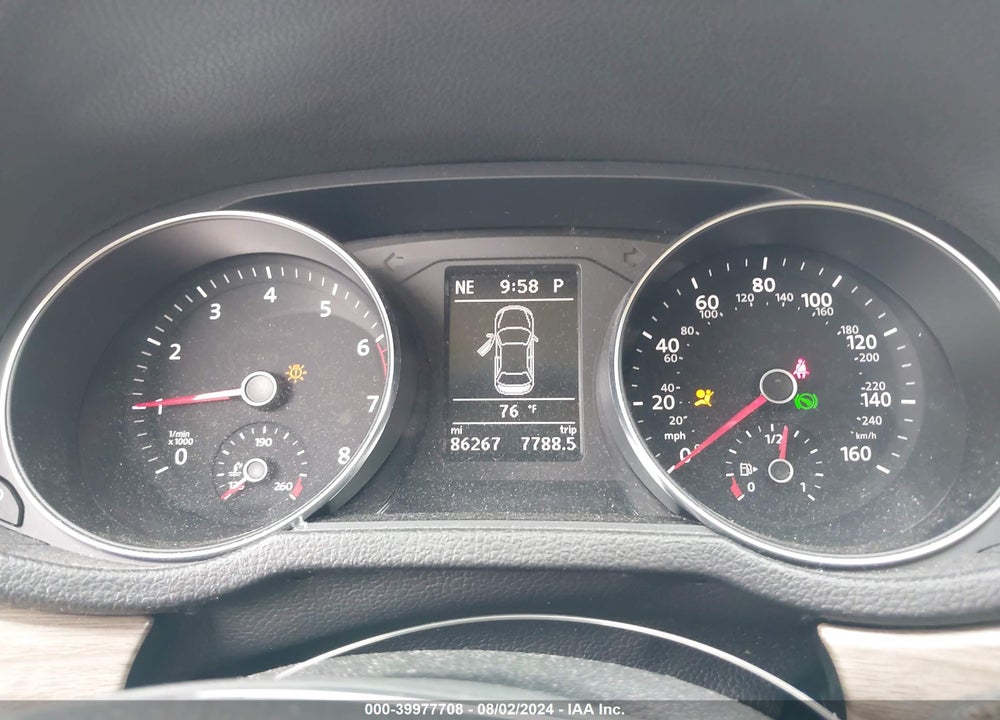 2018 VOLKSWAGEN PASSAT 2.0T SE VIN: 1VWBA7A3XJC000799